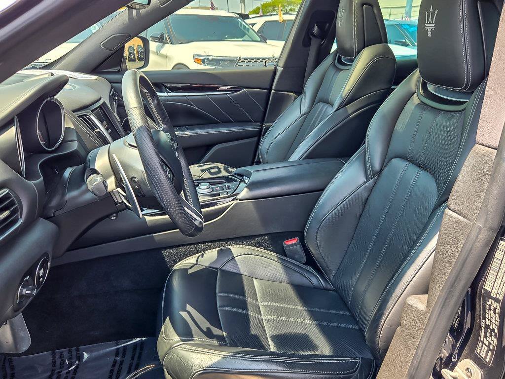 Used 2019 Bianco Maserati S GranSport image 11