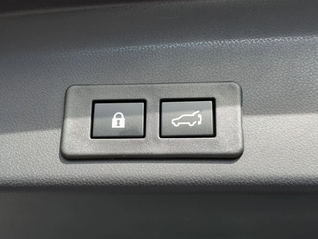 New 2026 CRYSTAL WHITE PEARL Subaru Limited Bronze Edition 7-Passenger image 10