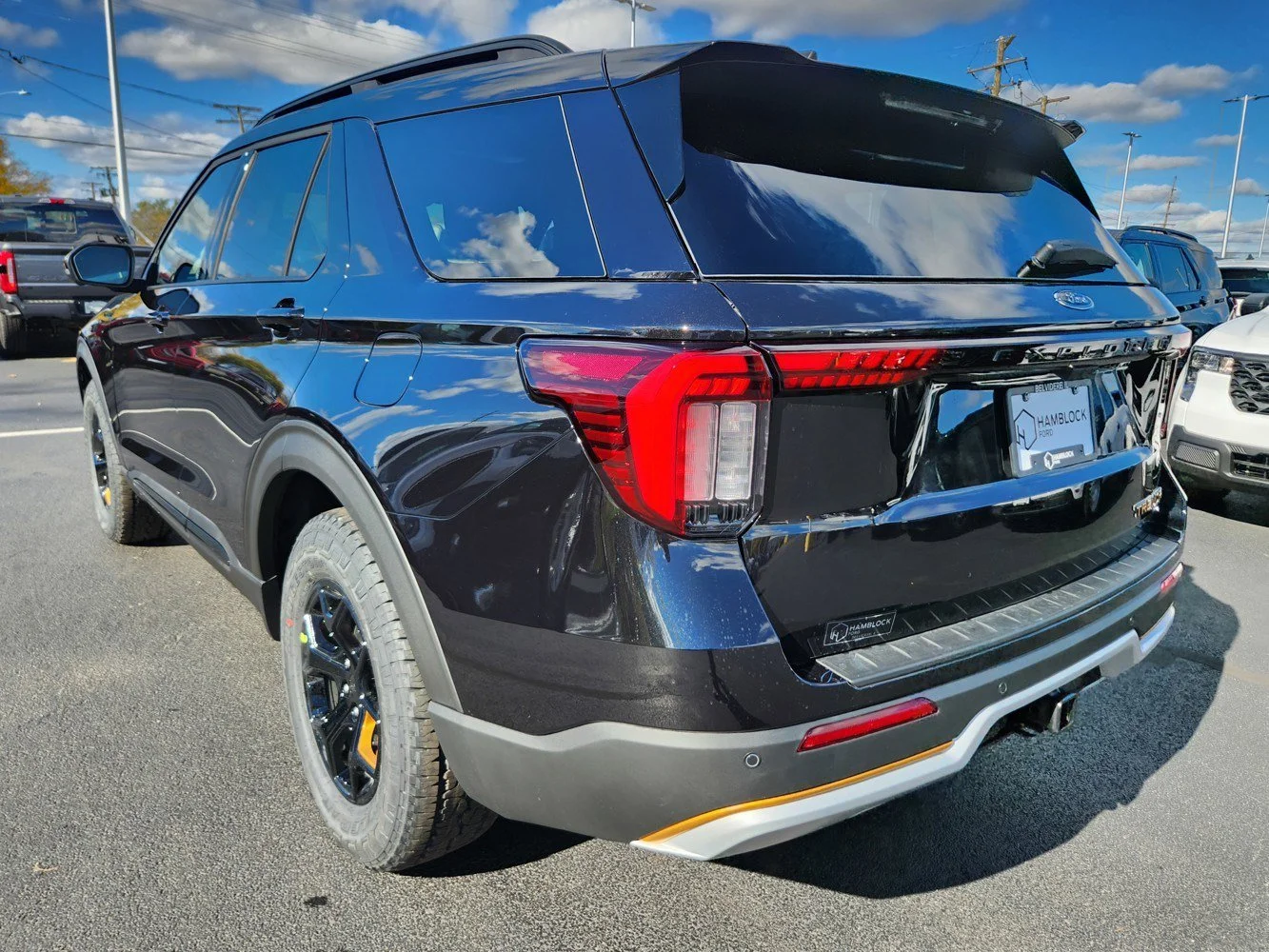 New 2026 Agate Black Metallic Ford Tremor image 5