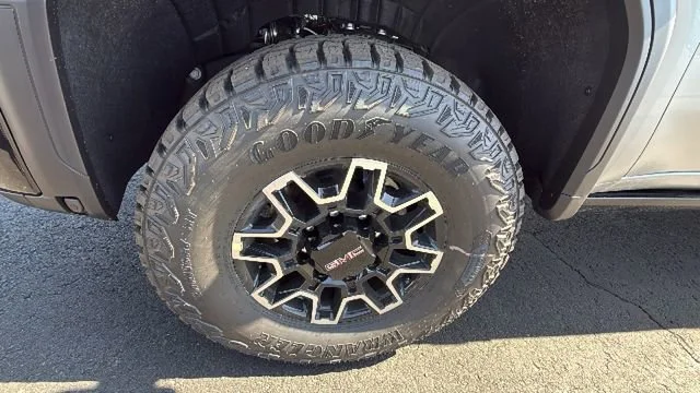 New 2026 Sterling Metallic GMC AT4X image 9