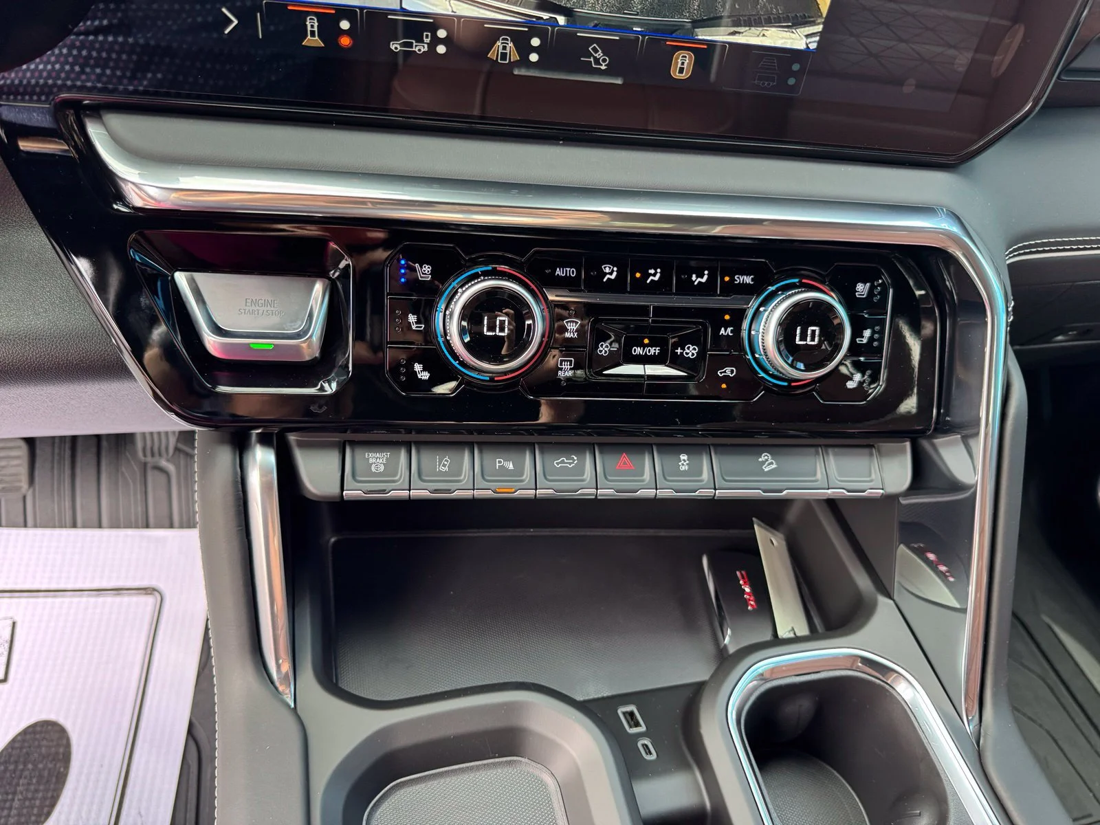 2026 GMC Sierra 2500HD Denali Ultimate - Photo 15