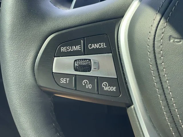Used 2025 Blue BMW sDrive40i image 21