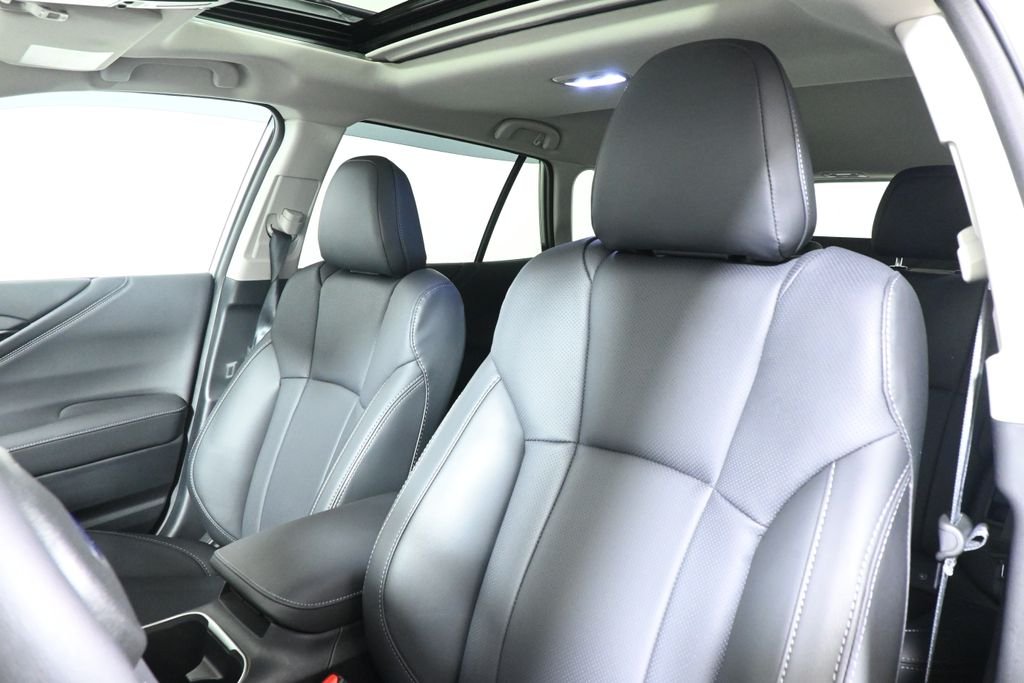 2025 Subaru Outback Limited - Photo 16