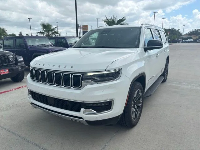 Used 2023 White Jeep Series II image 3