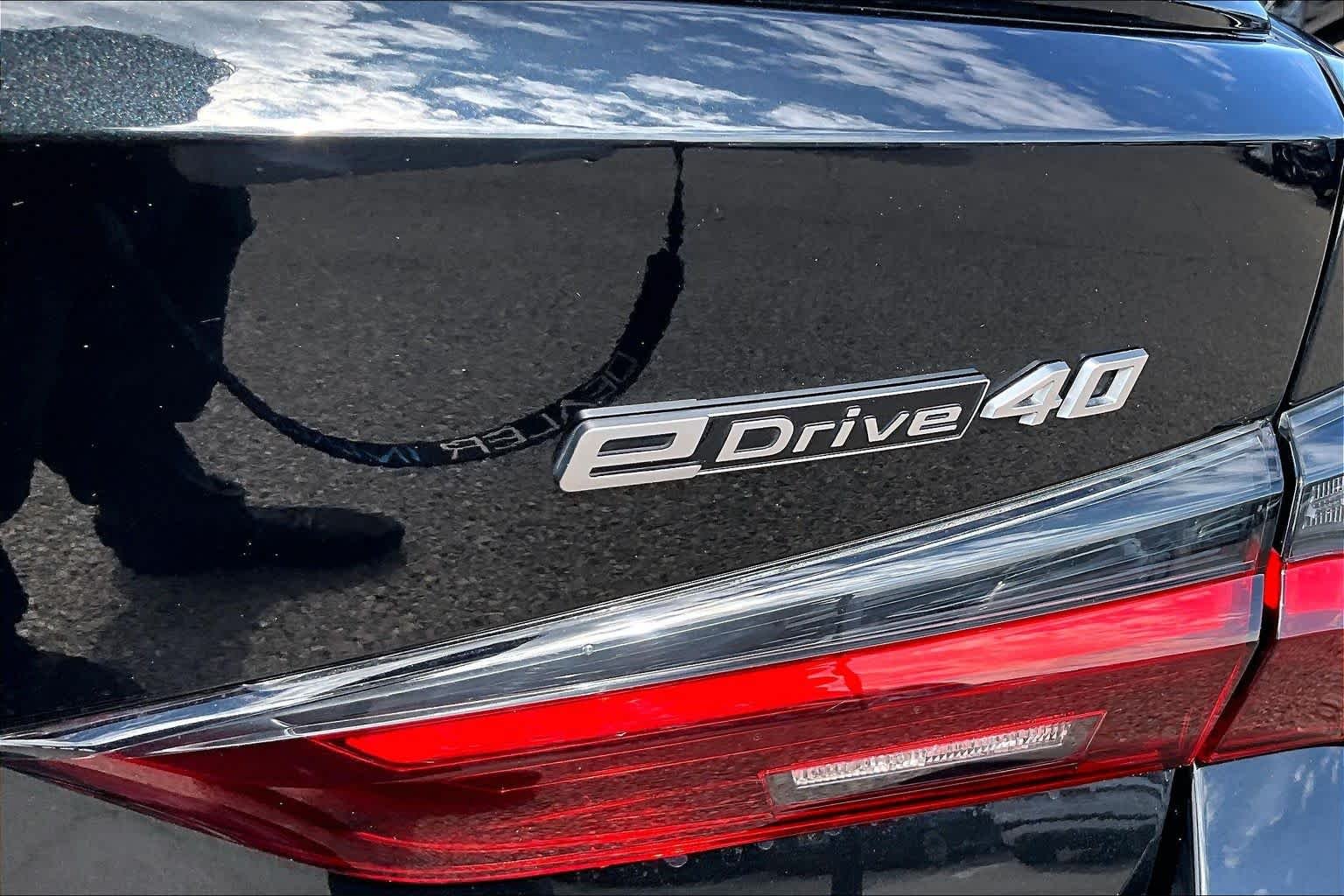 Used 2023 Black Sapphire Metallic BMW eDrive40 image 9