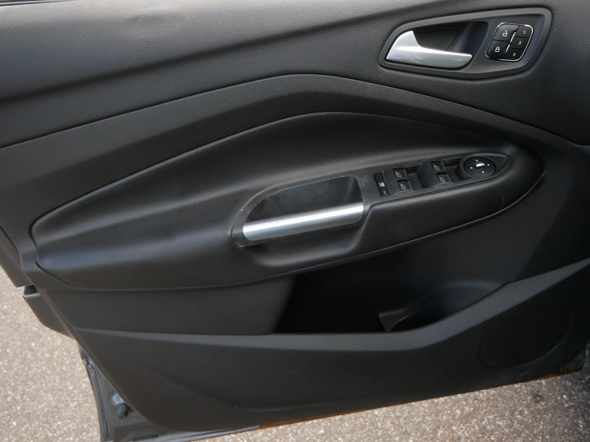 Used 2013 Sterling Grey Metallic Ford SEL image 20