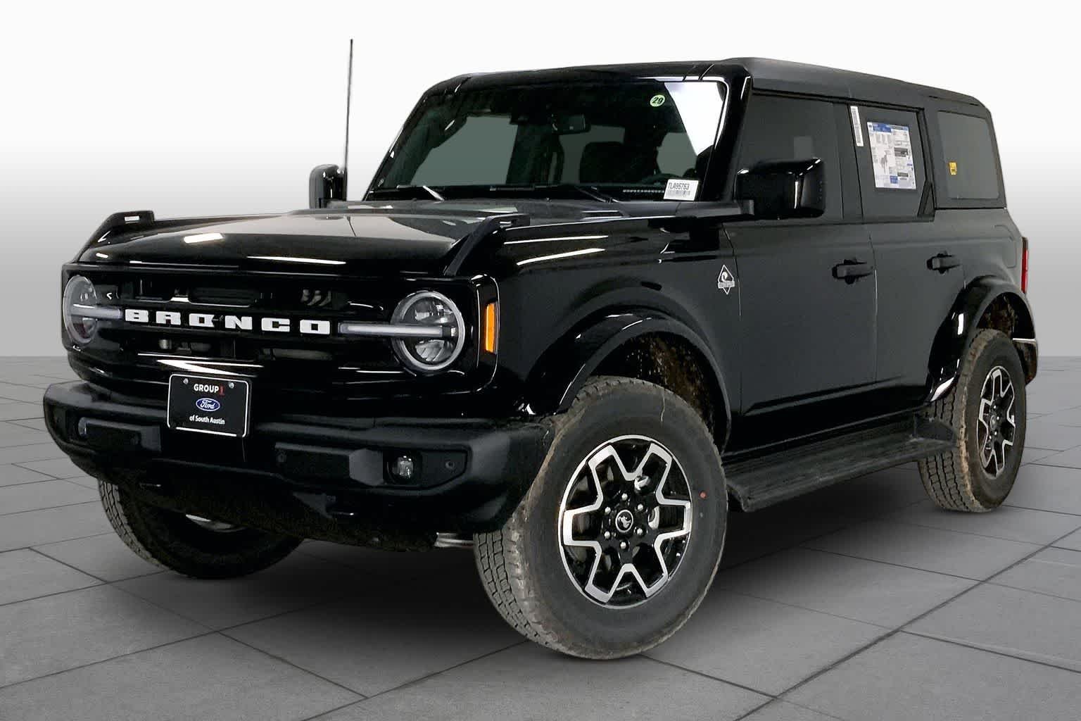 New 2026 Shadow Black Ford Outer Banks® image 22