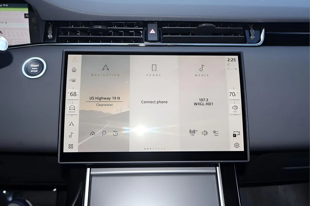 New 2026 Fuji White Land Rover S image 23