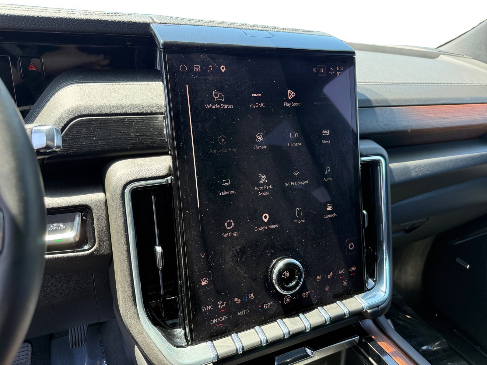 Used 2025 Onyx Black GMC Denali image 12