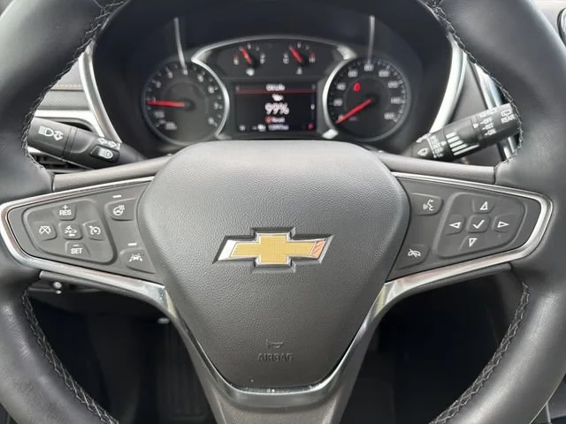 Used 2024 Iridescent Pearl Tricoat Chevrolet Premier image 31