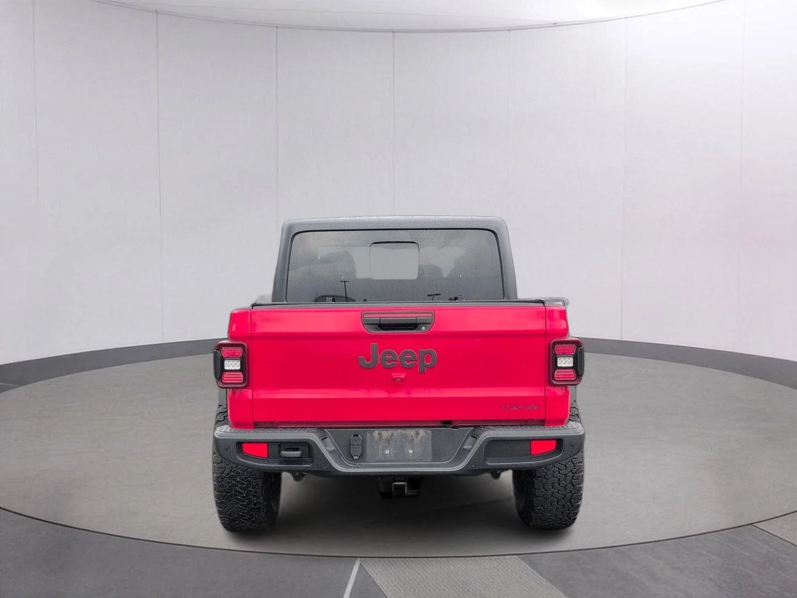 Used 2020 Firecracker Red Clearcoat Jeep Sport S image 3