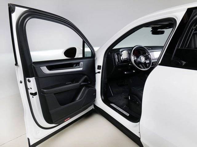 Certified Used 2026 White Porsche  image 25