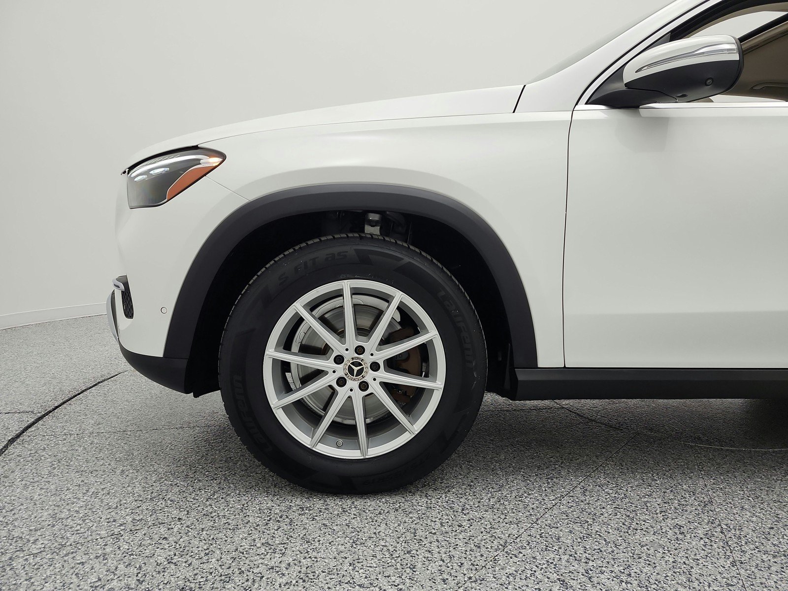 Used 2024 Polar White Mercedes-Benz GLE 350 4MATIC® SUV image 24