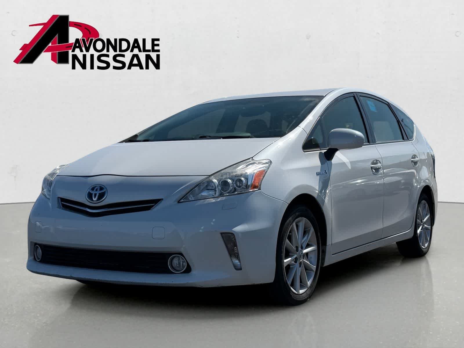 Used 2014 Blizzard Pearl Toyota Five image 2