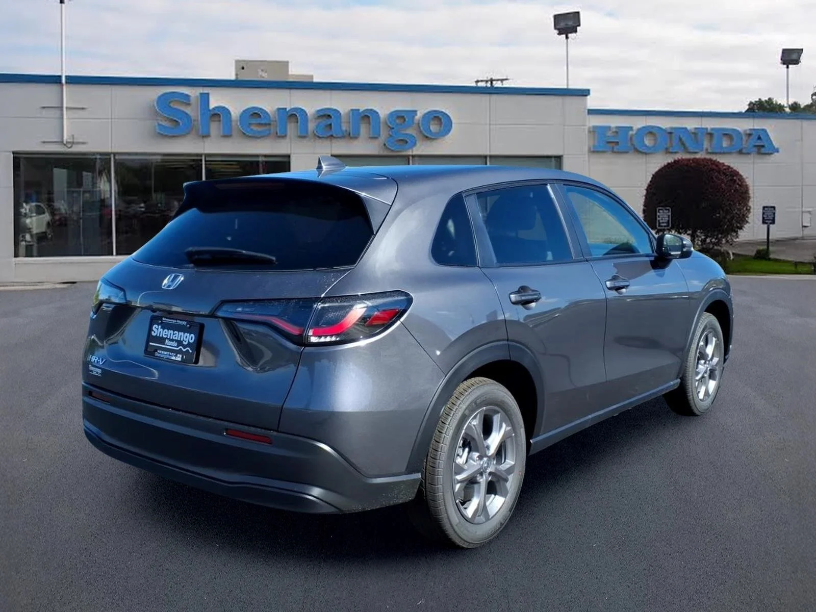 New 2027 Modern Steel Metallic Honda LX image 3