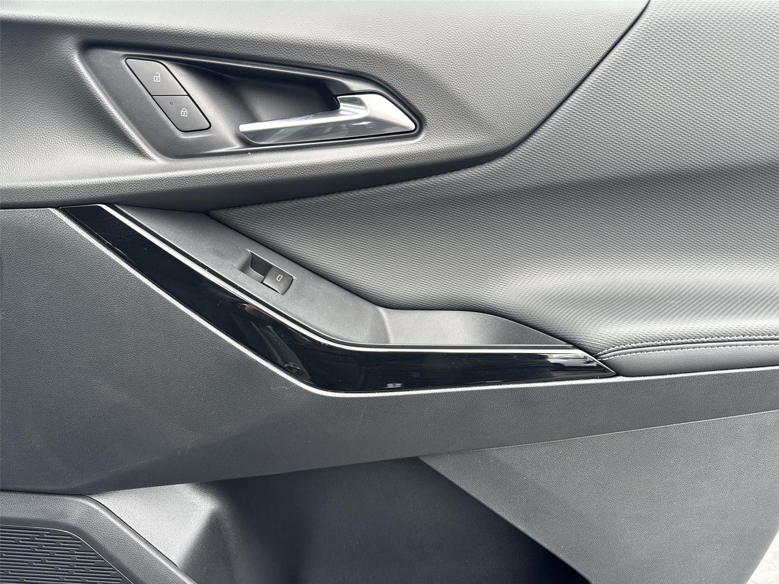 2026 Chevrolet Equinox LT - Photo 32