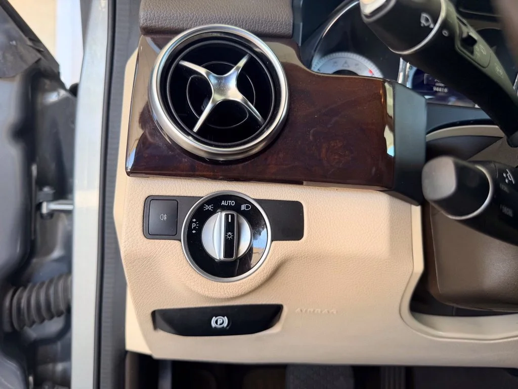 Used 2013 Silver Mercedes-Benz GLK 350 image 13