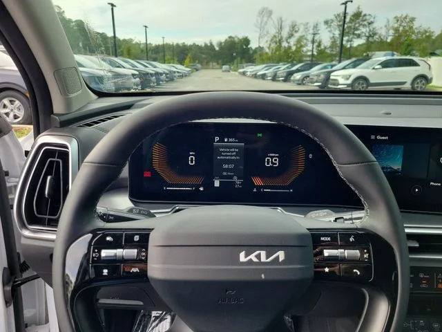 New 2026 White Kia S image 23