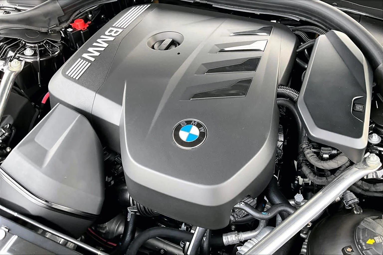 New 2026 Dark Graphite Metallic BMW 530i xDrive image 15
