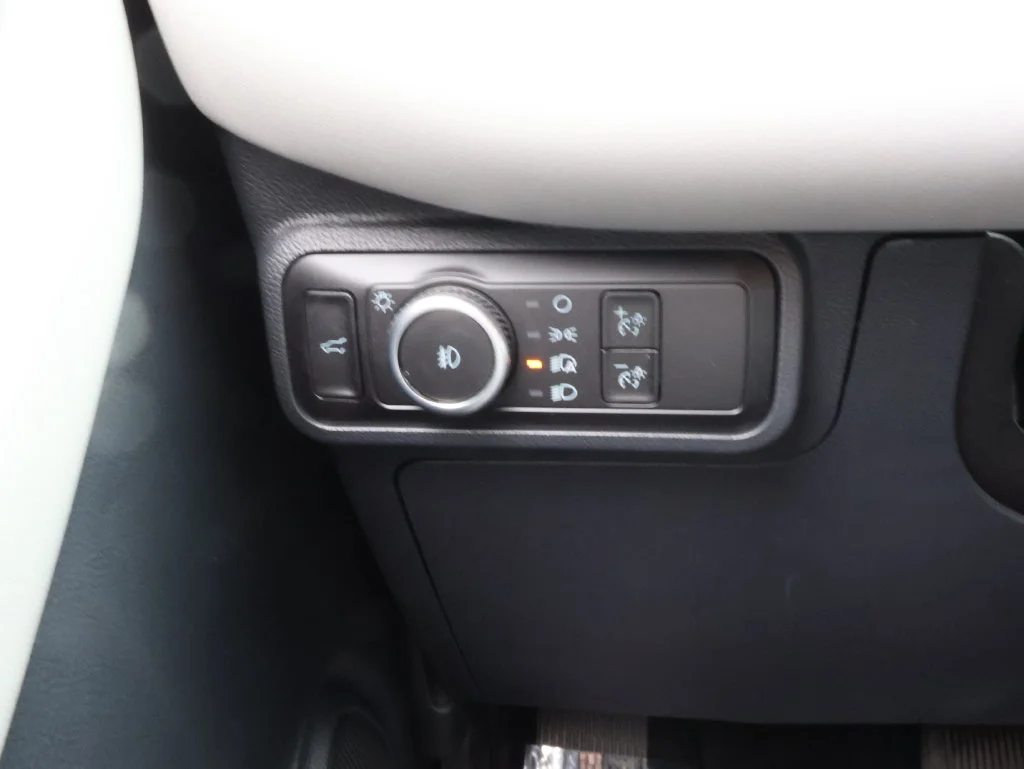 New 2026 Star White Metallic Tri-Coat Ford Active image 32