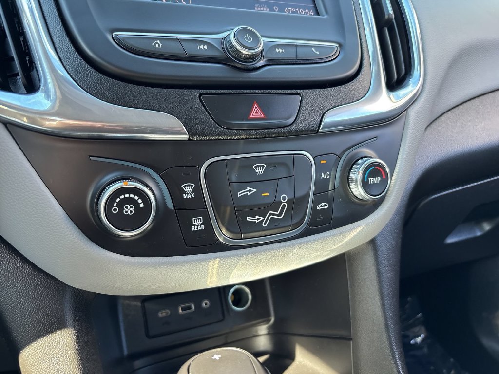 Used 2020 White Chevrolet LS image 18