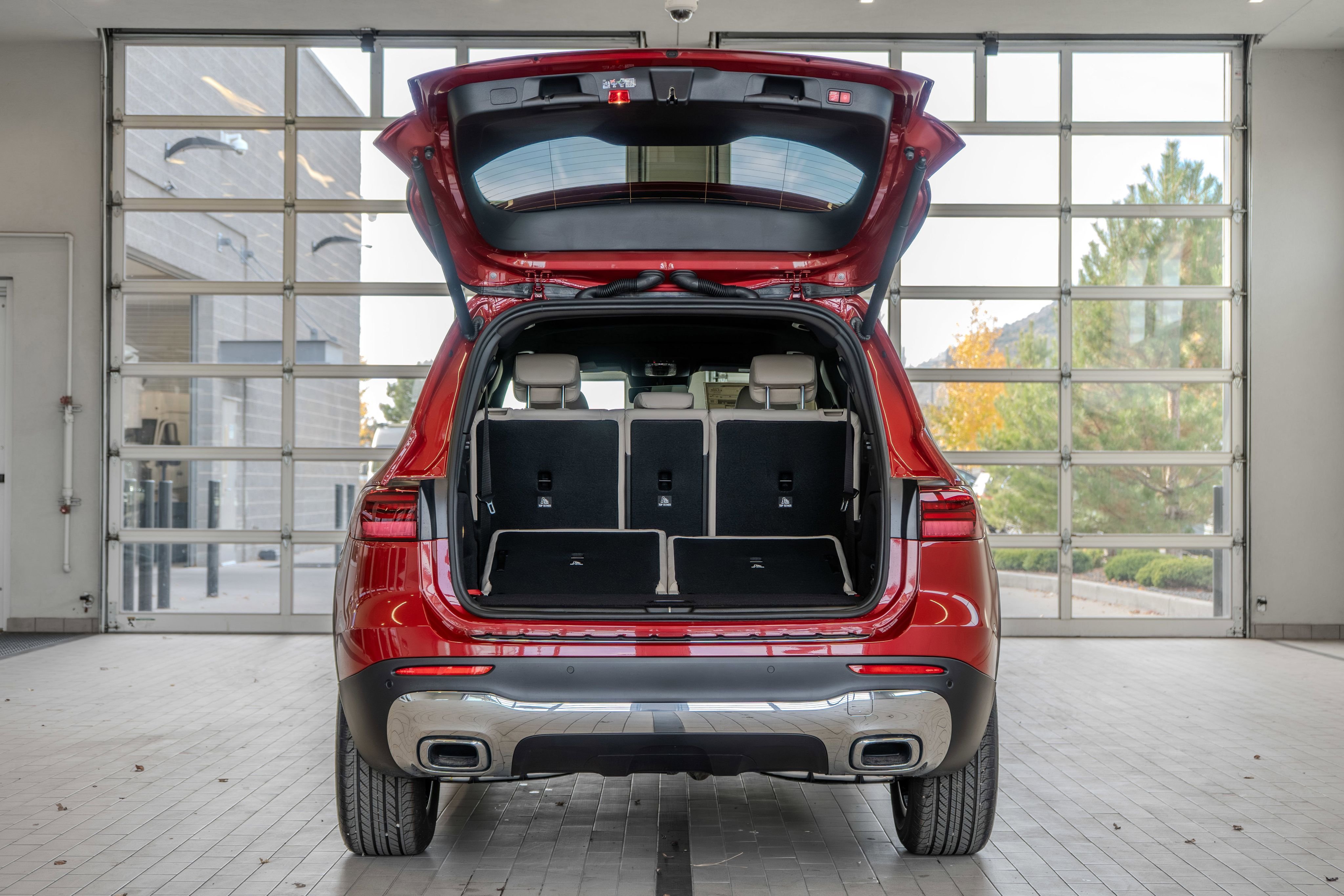 Used 2026 MANUFAKTUR Patagonia Red Metallic Mercedes-Benz GLB 250 image 16