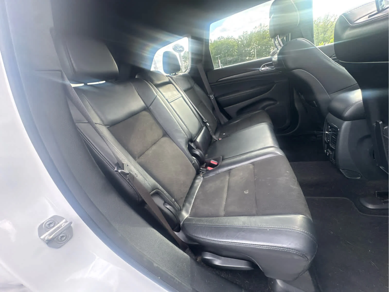 Used 2019 Bright White Clearcoat Jeep Altitude image 28