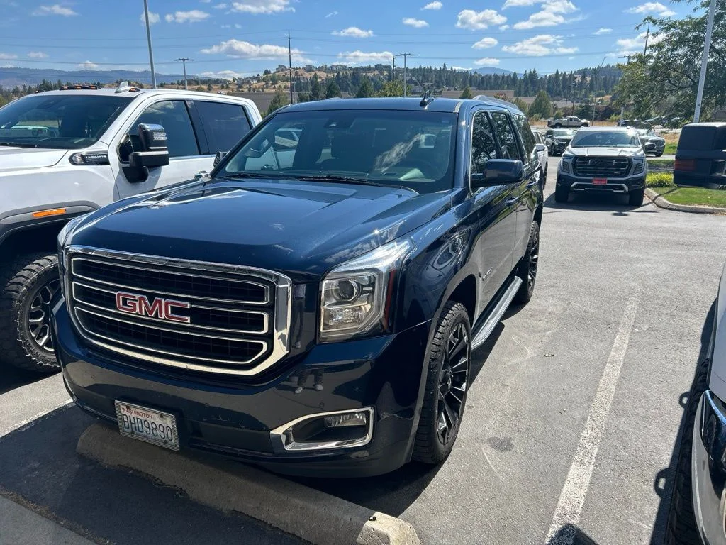 Used 2017 Blue GMC SLT image 2