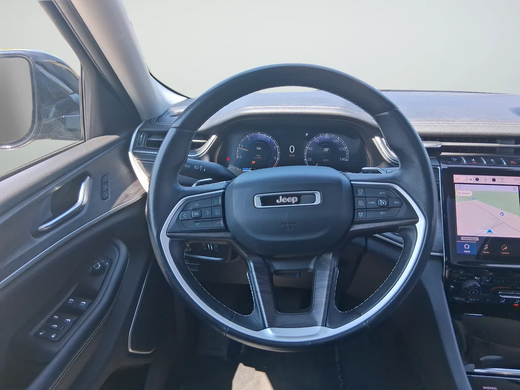 Used 2022 Gray Jeep Limited image 34