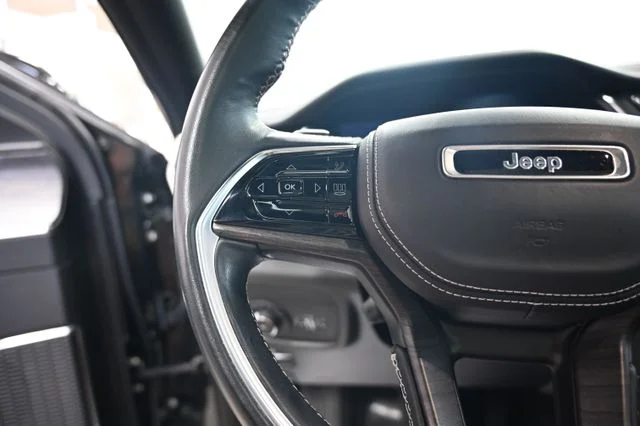Used 2022 Gray Jeep Overland image 28
