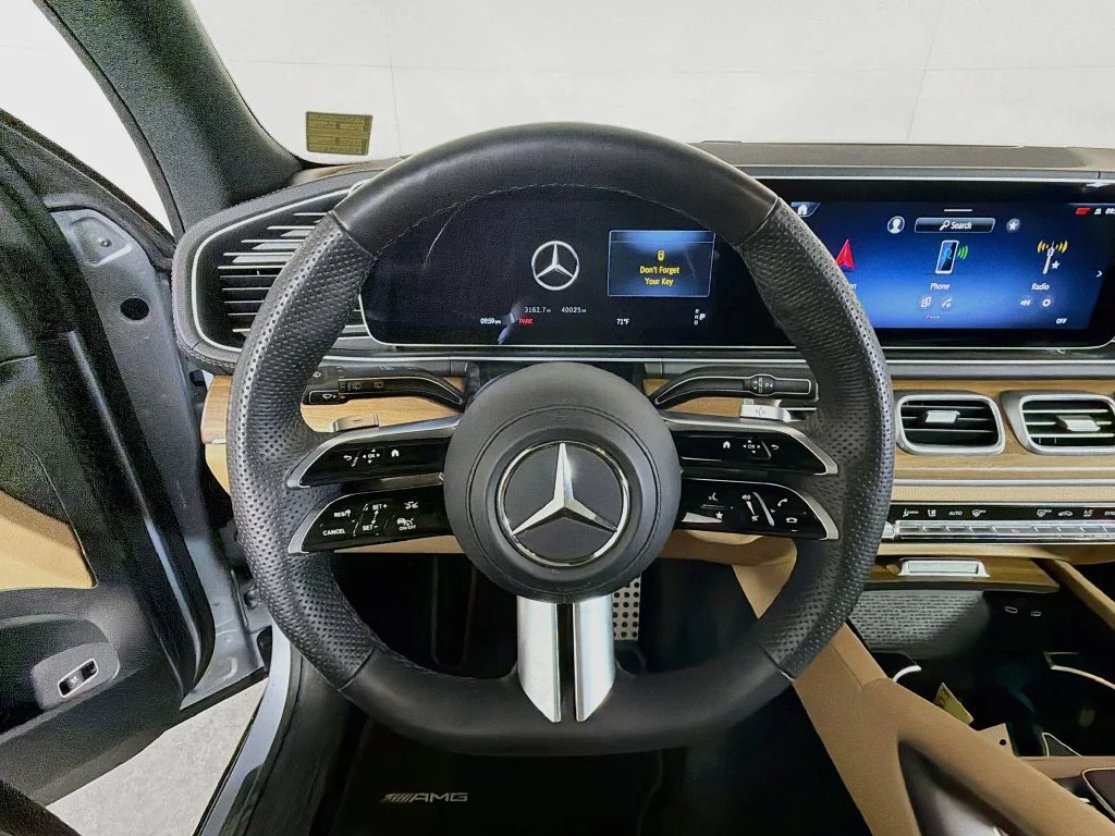 Used 2024  Mercedes-Benz GLS 450 image 13