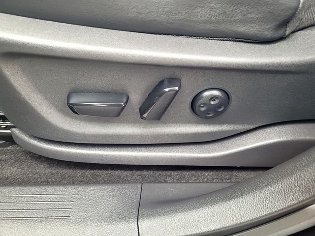 Used 2023 Black Nissan ENGAGE image 11