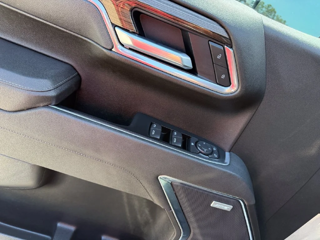 Used 2026 Gray Chevrolet LT Trail Boss image 6