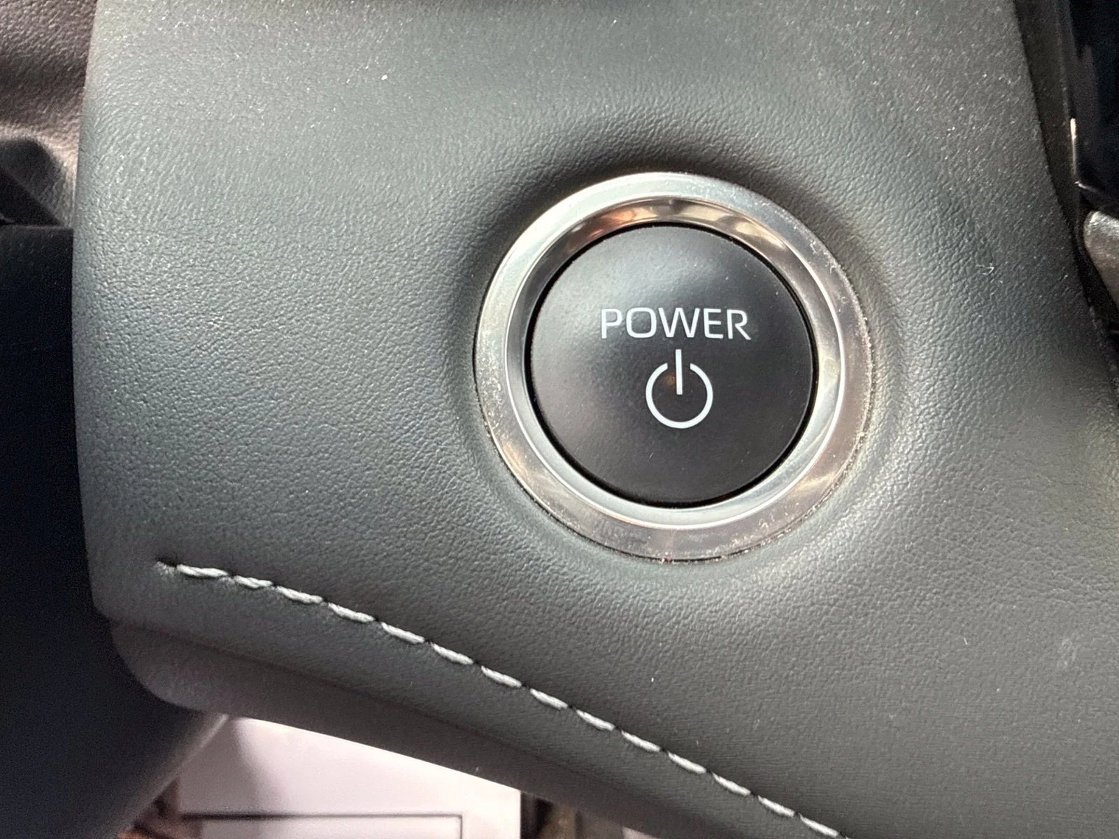 Used 2025 Beige Toyota XLE image 22