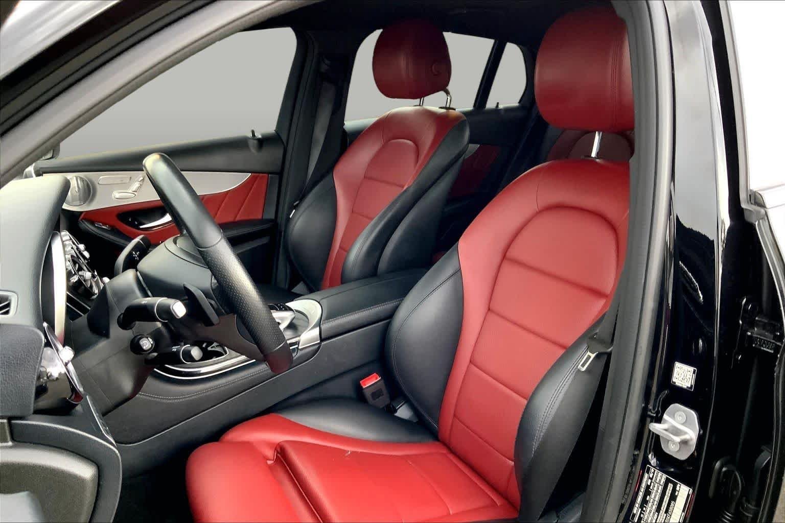 Used 2019 Black Mercedes-Benz GLC 300 image 7