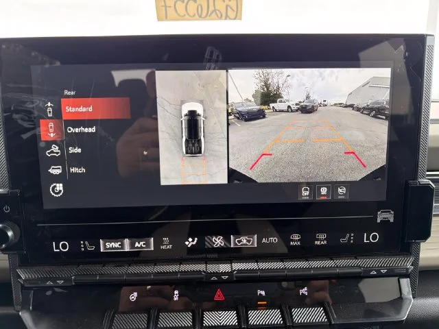 2026 GMC HUMMER EV 2X - Photo 13