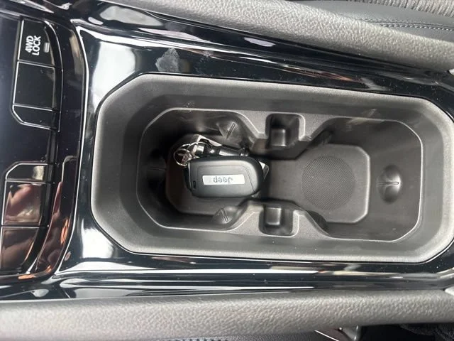New 2026 Joose Exterior Paint Jeep Latitude Altitude image 31