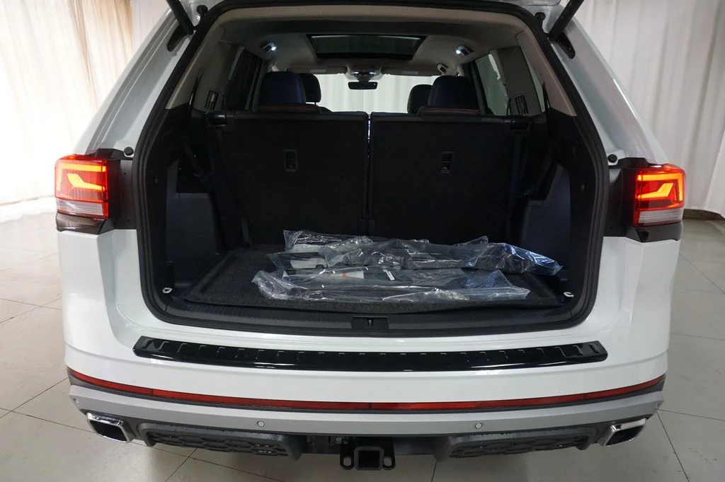 New 2026 Opal White Volkswagen 2.0T Peak Edition image 32