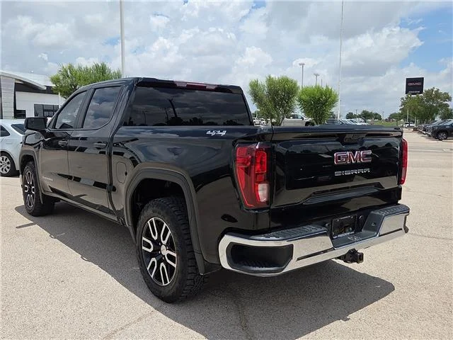 Used 2024 Onyx Black GMC Pro 4x4 Crew Cab 5.75 ft. box 147.4 in. WB image 2