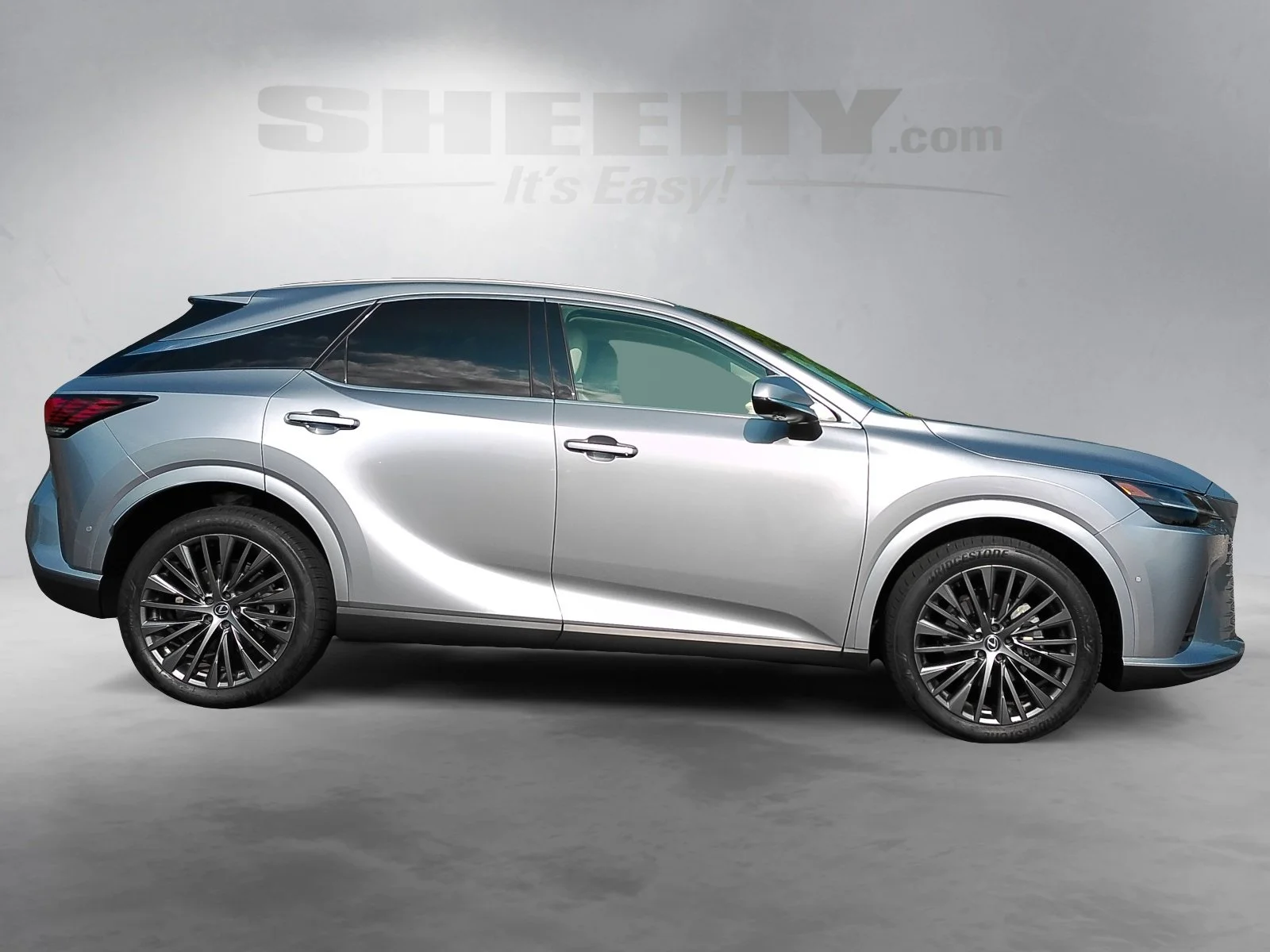 Used 2024 Silver Lexus 350h Luxury image 9