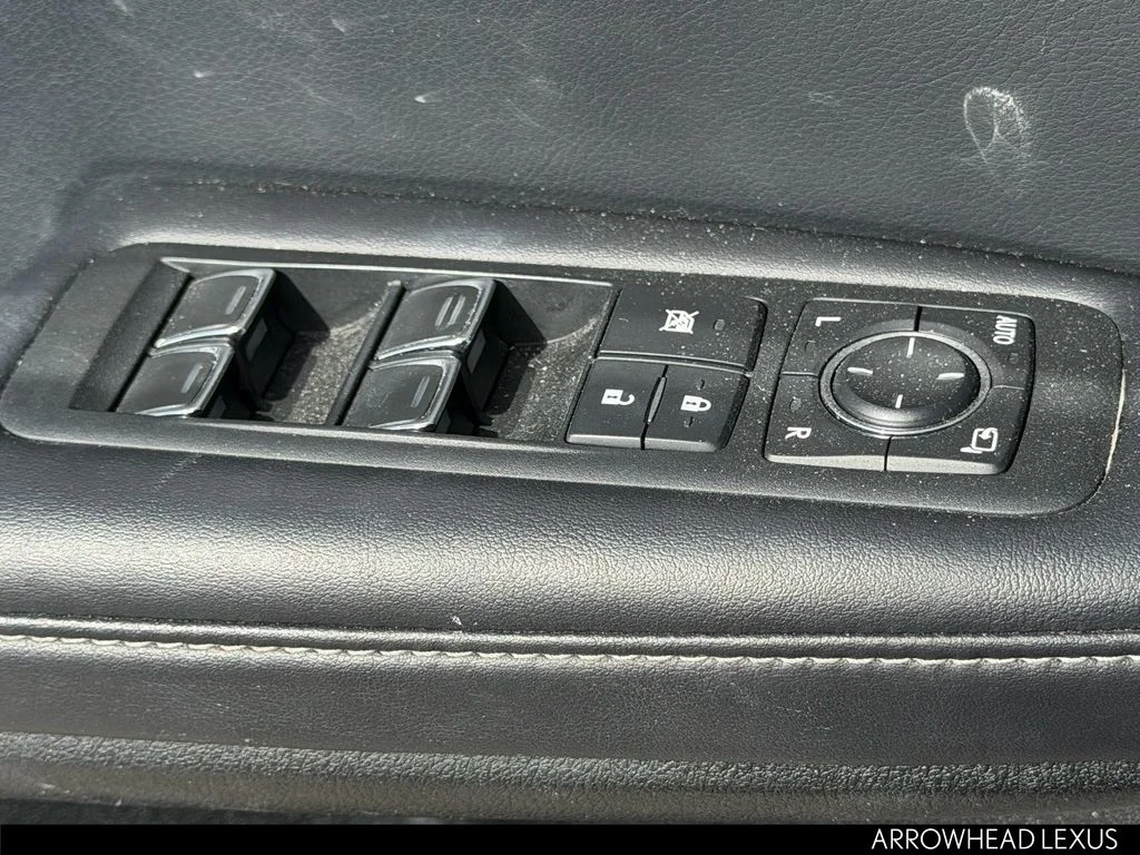 Used 2018 Silver Lexus 350 image 18