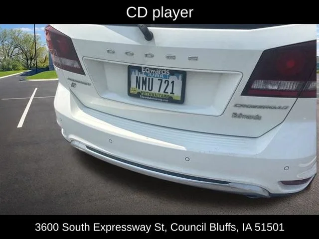 Used 2018 White Dodge Crossroad image 10