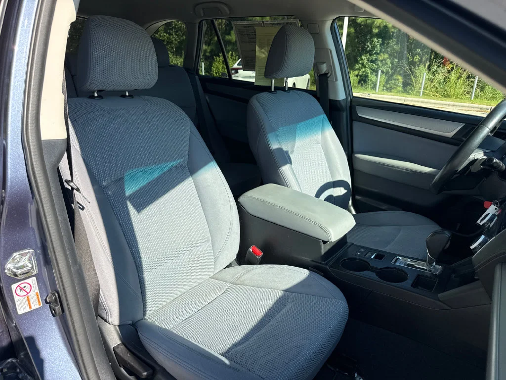 Used 2018 Twilight Blue Metallic Subaru 2.5i Premium image 34