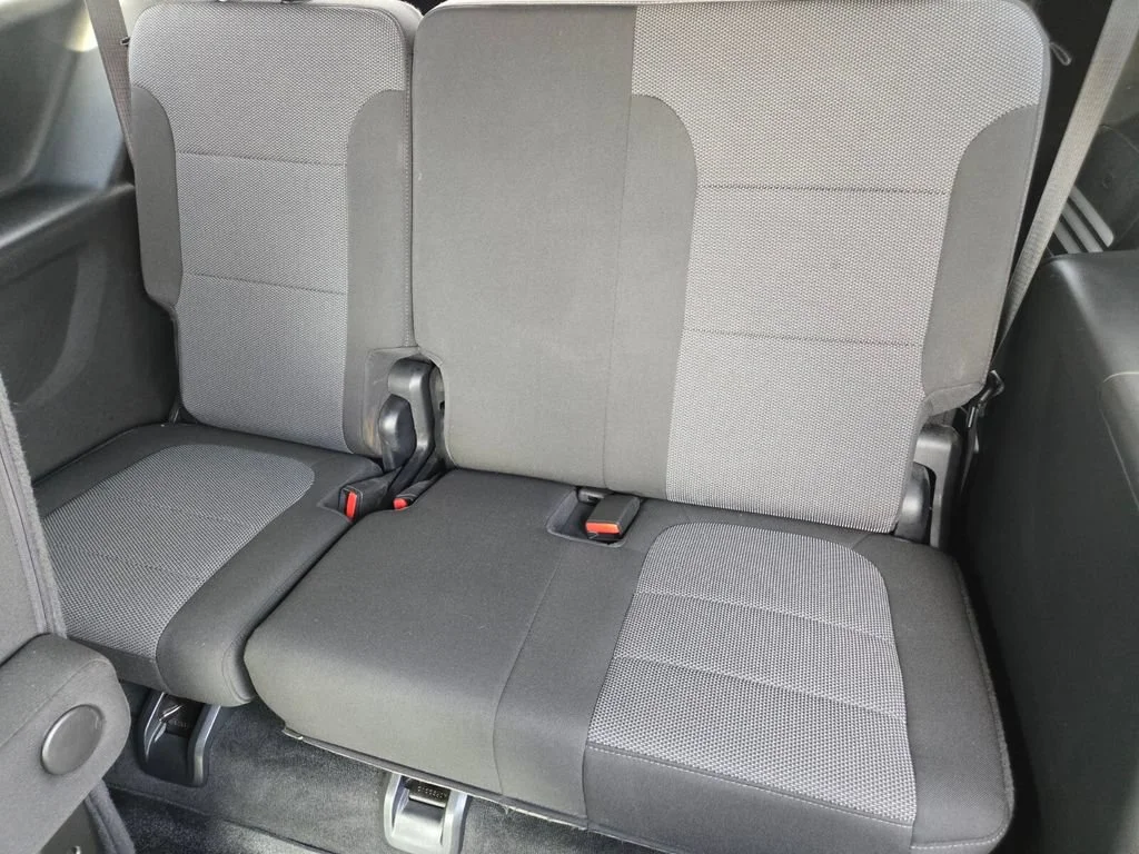 Used 2023 SUMMIT WHITE Chevrolet LT Cloth image 12