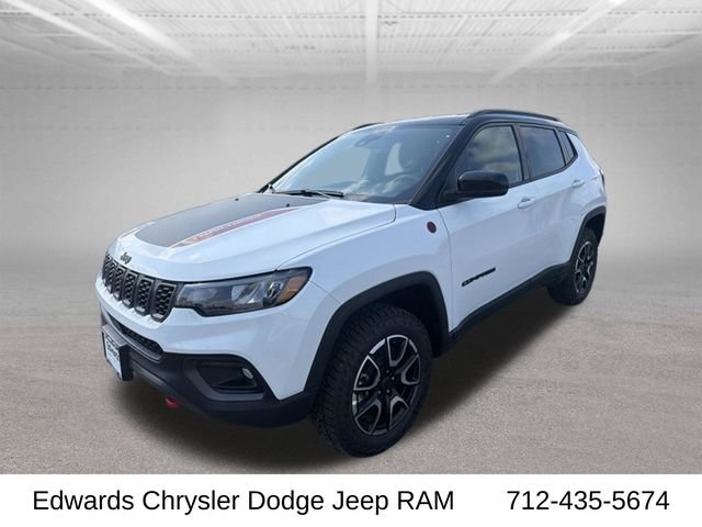 New 2026 Bright White Clear-Coat Exterior Paint Jeep Trailhawk image 4