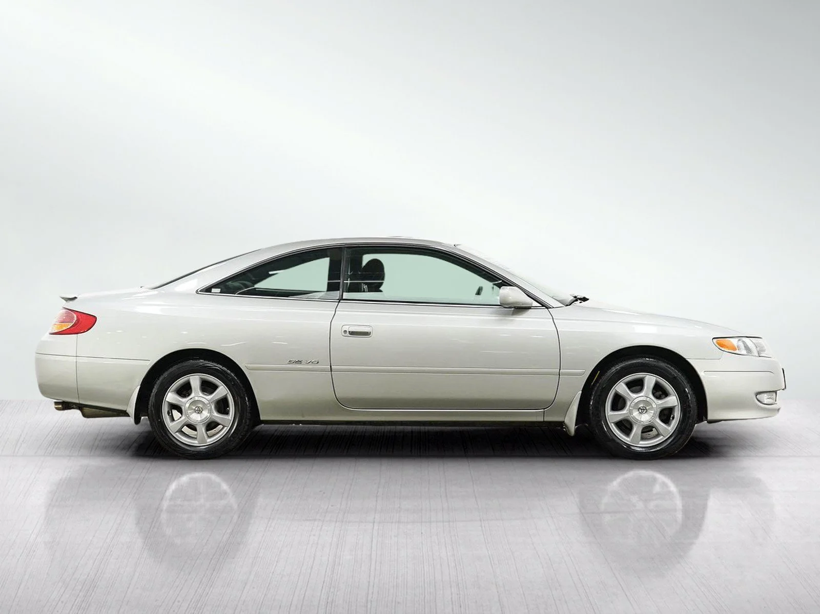 Used 2002  Toyota SE V6 image 6