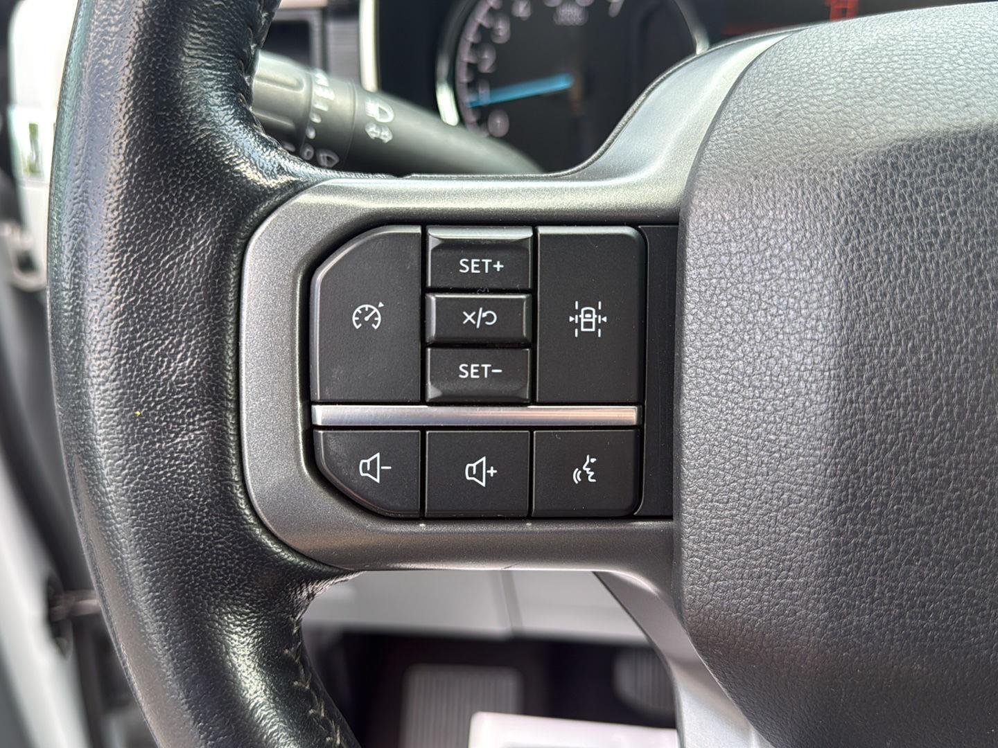 Used 2021 Space White Ford XLT image 9