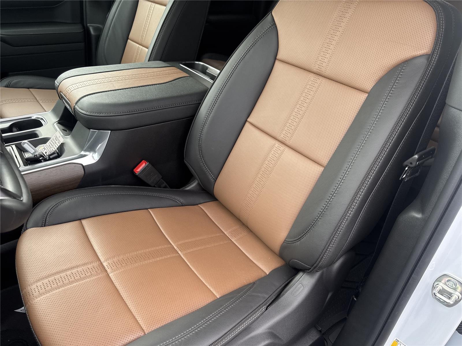 2026 Chevrolet Silverado 1500 High Country - Photo 11
