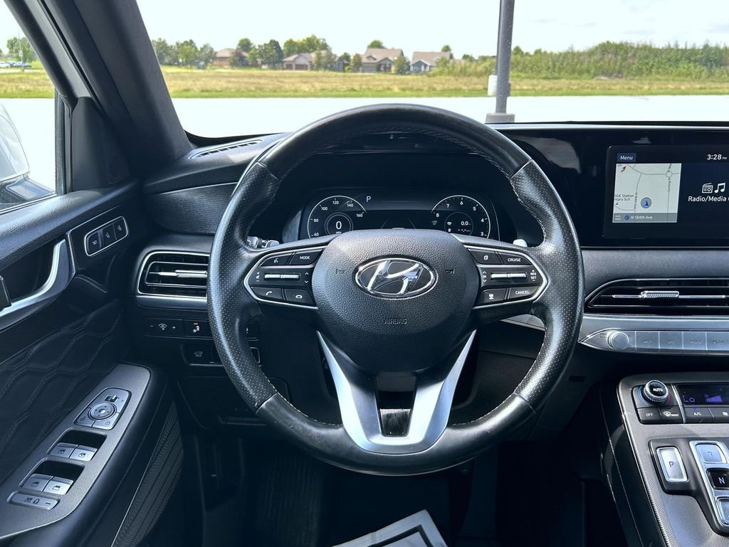 Used 2021 White Hyundai Calligraphy image 12