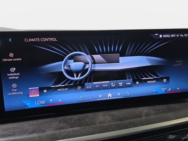 Certified Used 2025 Skyscraper Grey Metallic BMW xDrive40i image 21